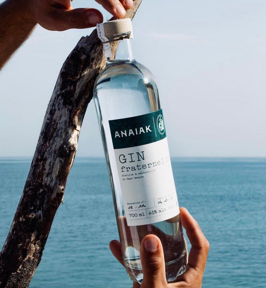 Anaiak, Craft London dry Gin, fraternel 2. | Unique, Elegant, Refined.